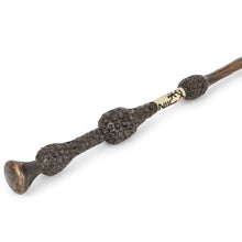 Load image into Gallery viewer, Fantastic Beasts: The Crimes of Grindelwald&trade; Gellert Grindelwald&trade; Wand &amp; Collector's Box by The Noble Collection
