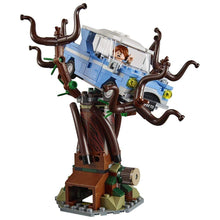 Load image into Gallery viewer, Hogwarts Whomping Willow LEGO&reg; from Harry Potter and The Chamber of Secrets
