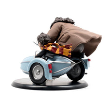Load image into Gallery viewer, Harry Potter &amp; Rubeus Hagrid Limited Edition Q-Fig Max Figure
